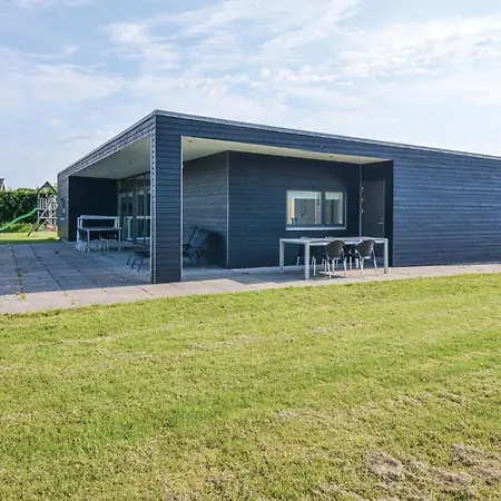 Lovely Home In Ebeltoft With Wifi Дом отдыха *